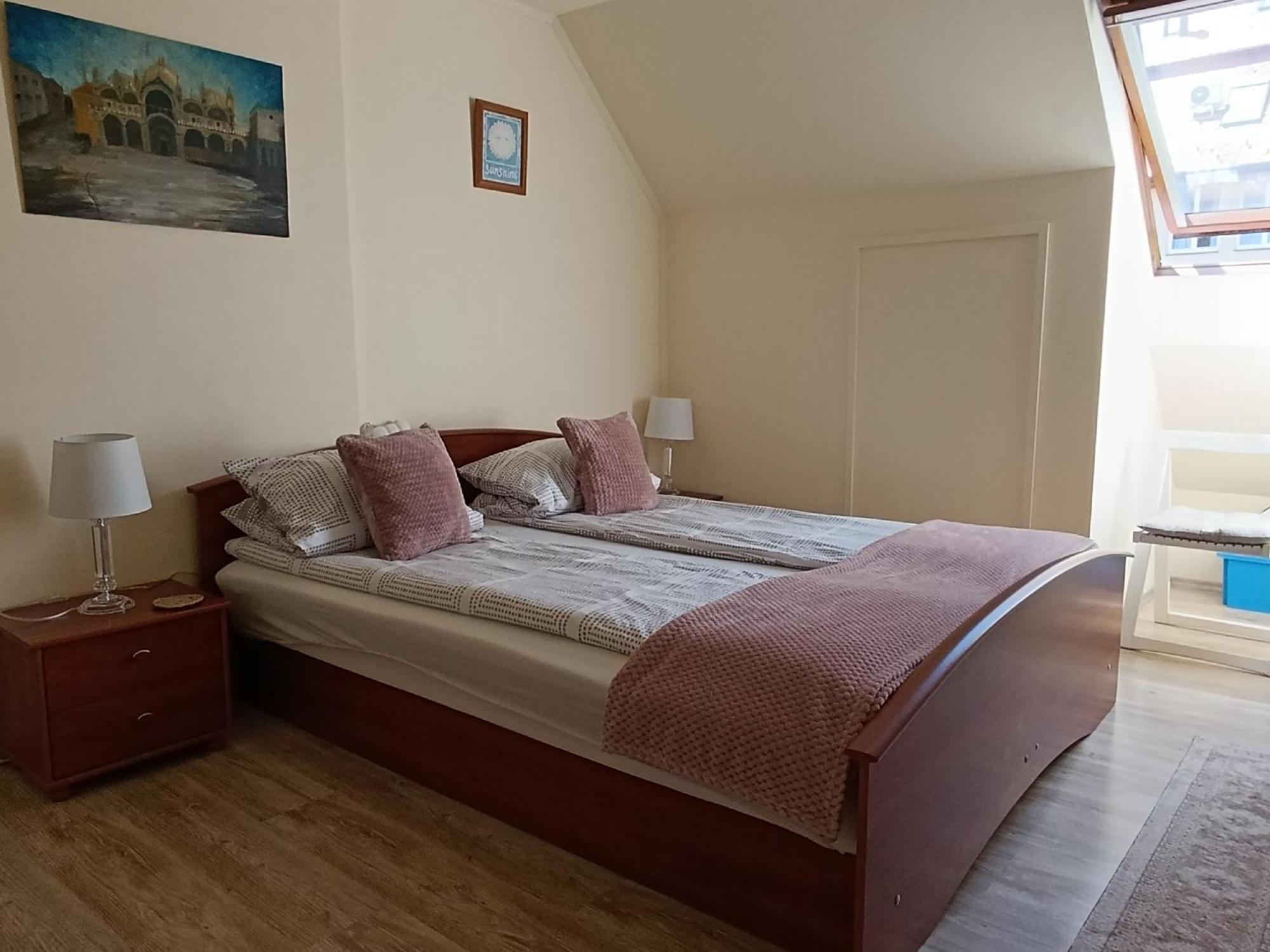 Cehmesterek Apartman Eger Exteriör bild
